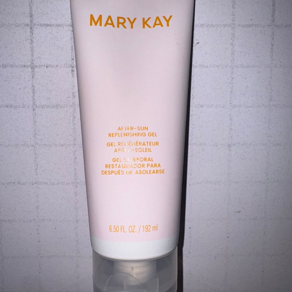 Mary Kay After-Sun Replenishing Gel 6.5 fl. oz..